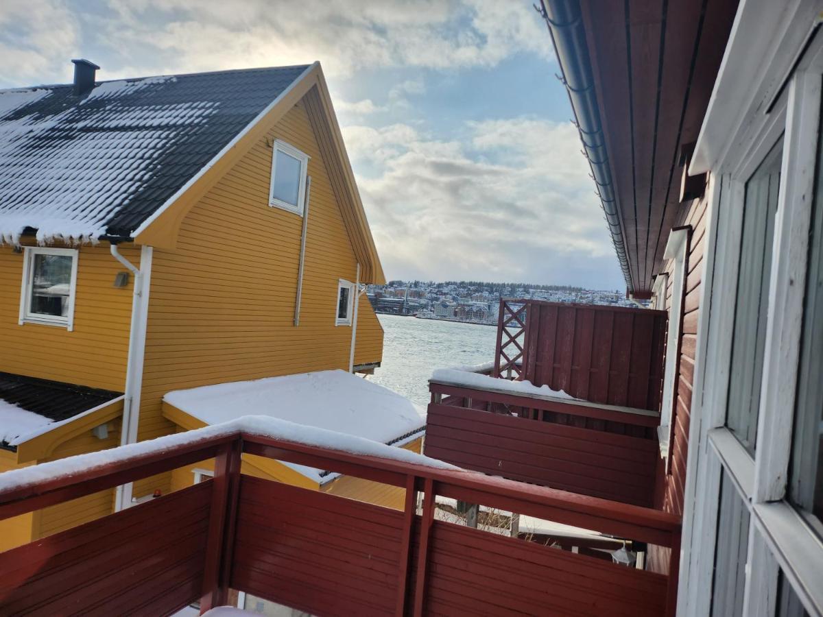 Apartment By The Lakeside Tromso Exterior photo